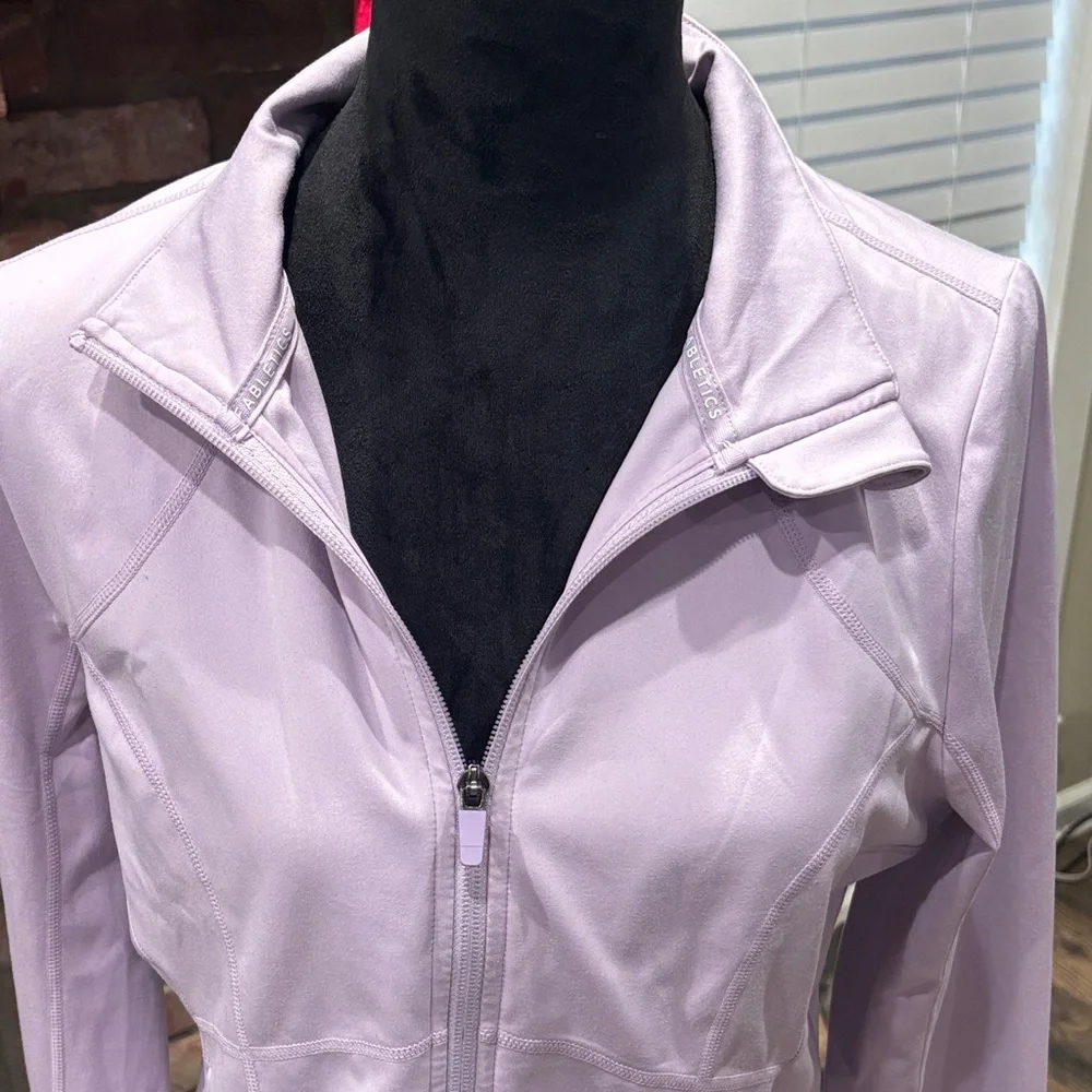 Fabletics Perfect Storm Cropped Train Jacket - Picture 8 of 10